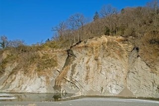 取方の大露頭.jpg
