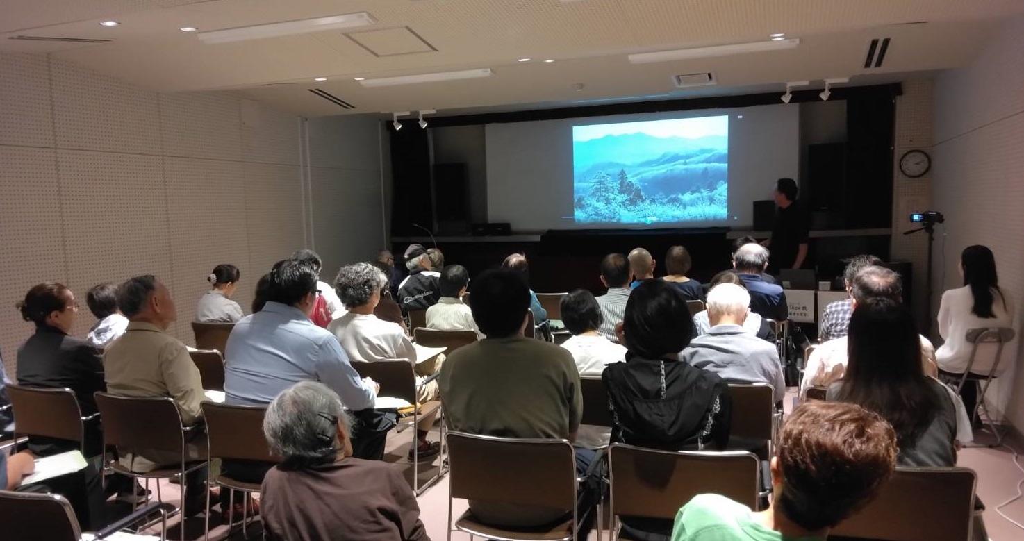 講演会の様子(全体).jpg